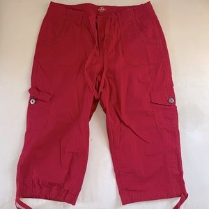 Red capri pants